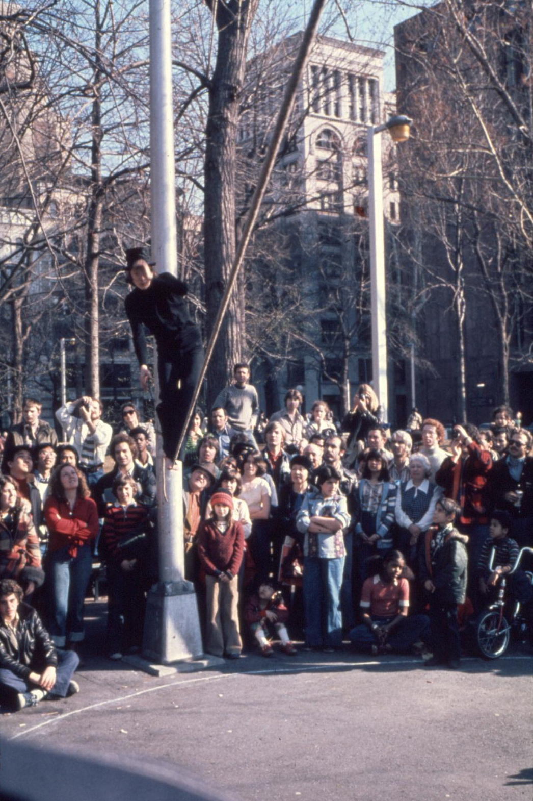 19770327philippe_petit_03.jpg