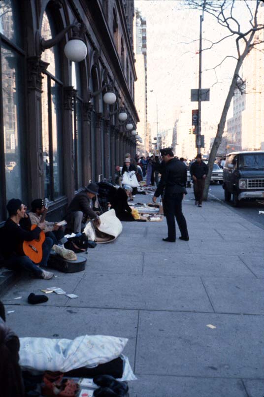 streetseller003.jpg