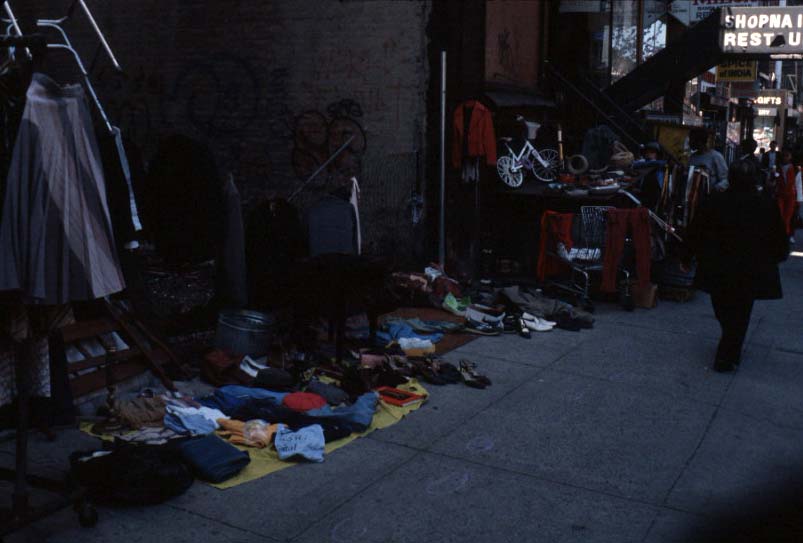 streetseller006.jpg