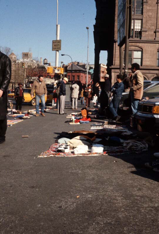 streetseller009.jpg