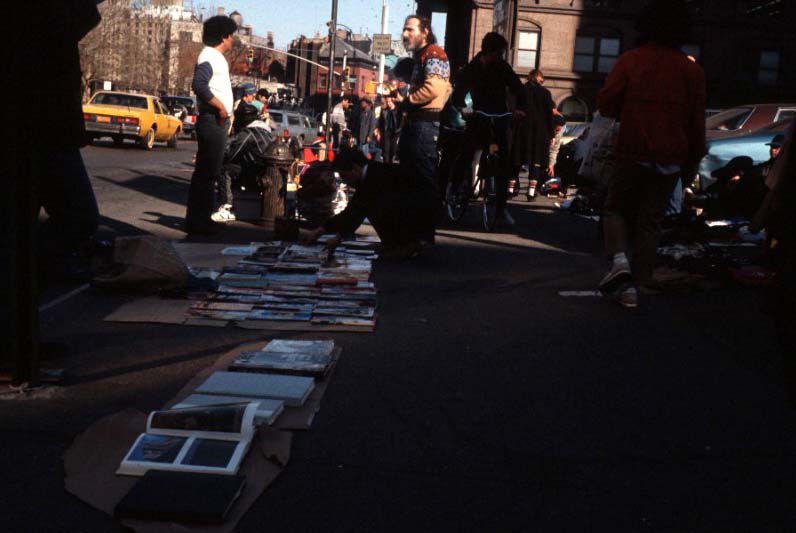 streetseller013.jpg